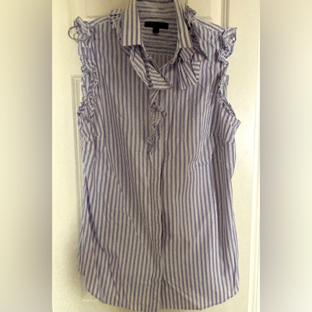 BANANA REPUBLIC Sleeveless Ruffled RILEY
Size 14